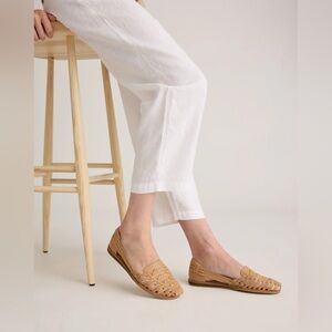 Quince 100% Leather Huarache Flat size 6 new in box